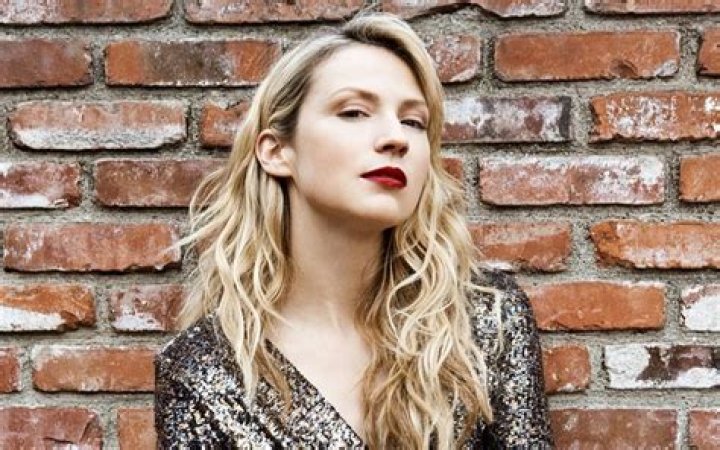Beth Riesgraf Bra Size, Age, Weight, Height, Measurements