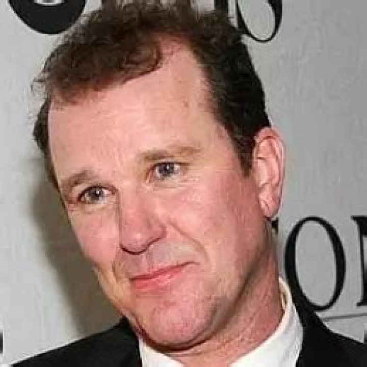Douglas Hodge Net Worth