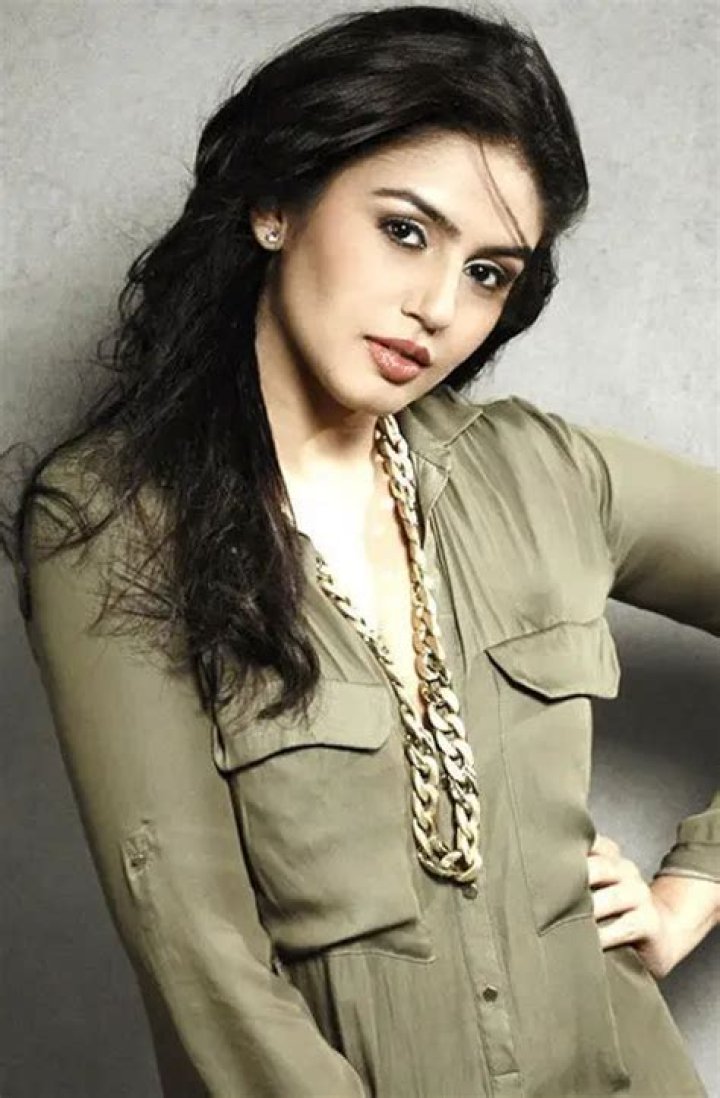 Huma Qureshi Bra Size, Age, Weight, Height, Measurements