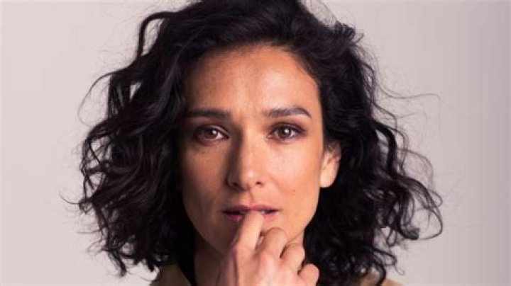 Indira Varma Bra Size, Age, Weight, Height, Measurements