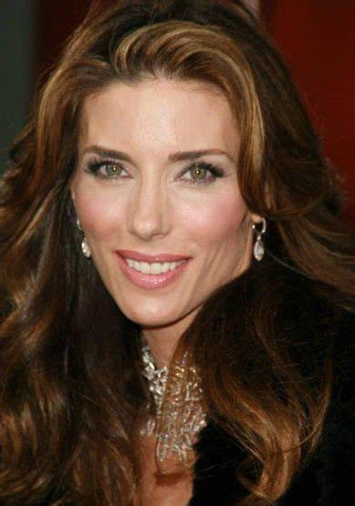 Jennifer Flavin Bra Size, Age, Weight, Height, Measurements