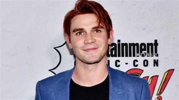 KJ Apa Net Worth