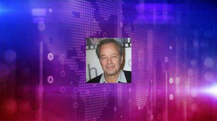 Philip Casnoff Net Worth