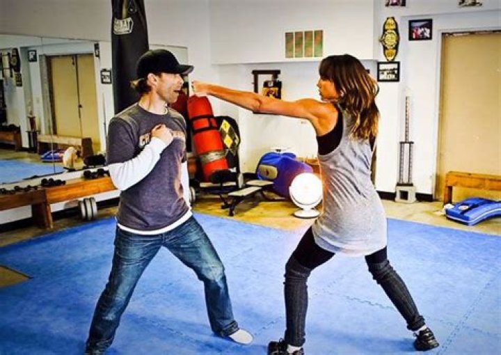 Sharni Vinson Workout Routine