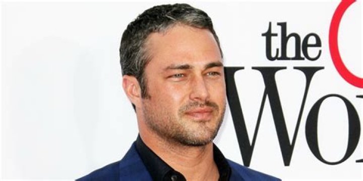 Taylor Kinney Net Worth